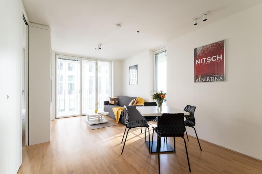 Smart Studio With Terrace By Hm Viena Exterior foto